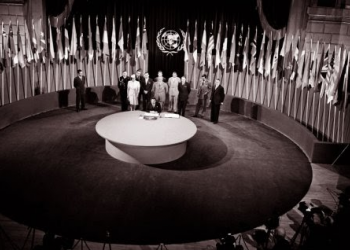 Delegates at the San Francisco conference on 26 June 1945 signing the United Nations Charter. Credit: UN Photo/Lundquist